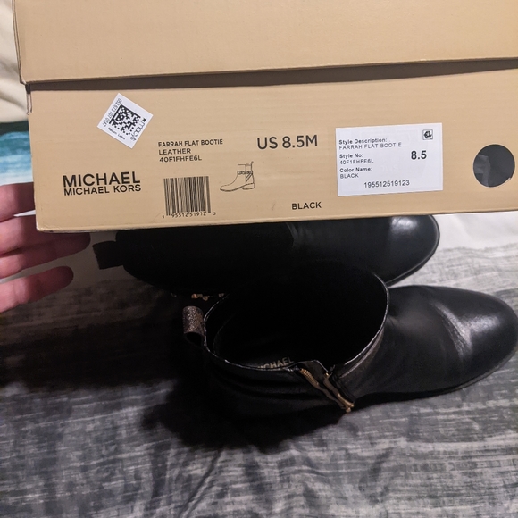 Michael Kors Boots - Picture 5 of 5
